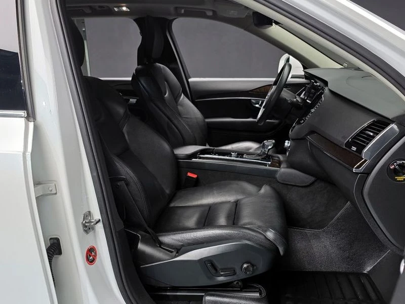 Volvo Xc90 D5 Momentum| 235к.с.| ВКЛ.ТЕХНОТЕСТ, снимка 10 - Автомобили и джипове - 55308184