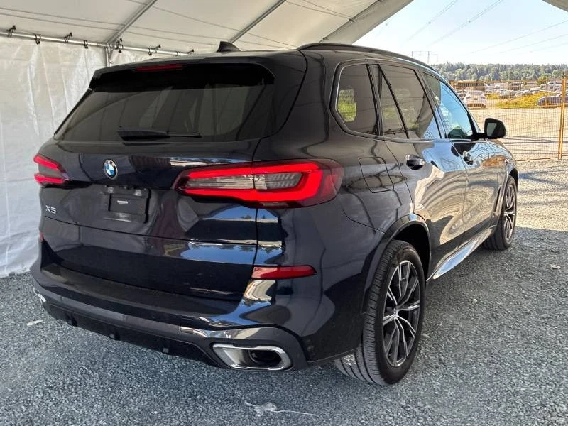 BMW X5 * xDrive40i * ЛАЗЕРИ * ВЪЗДУХ * 360 * 2 КЛЮЧА, снимка 4 - Автомобили и джипове - 55735775