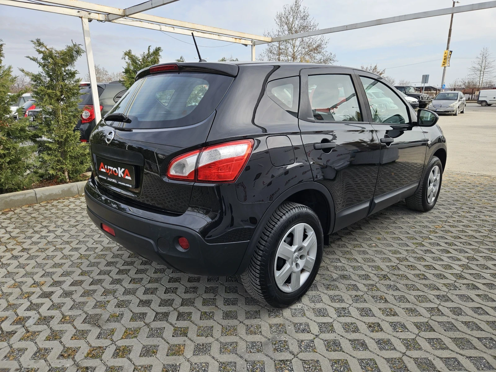 Nissan Qashqai 1.6i-117кс= АВТОПИЛОТ= КЛИМАТИК= EURO 5A - изображение 3