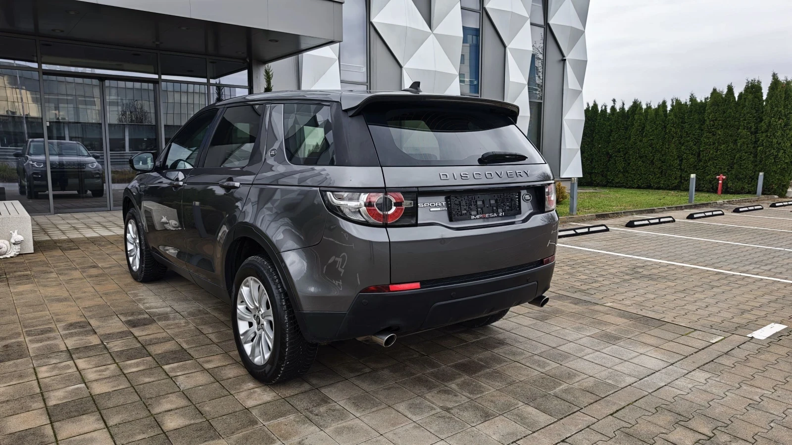 Land Rover Discovery Sport 2.0d - изображение 5