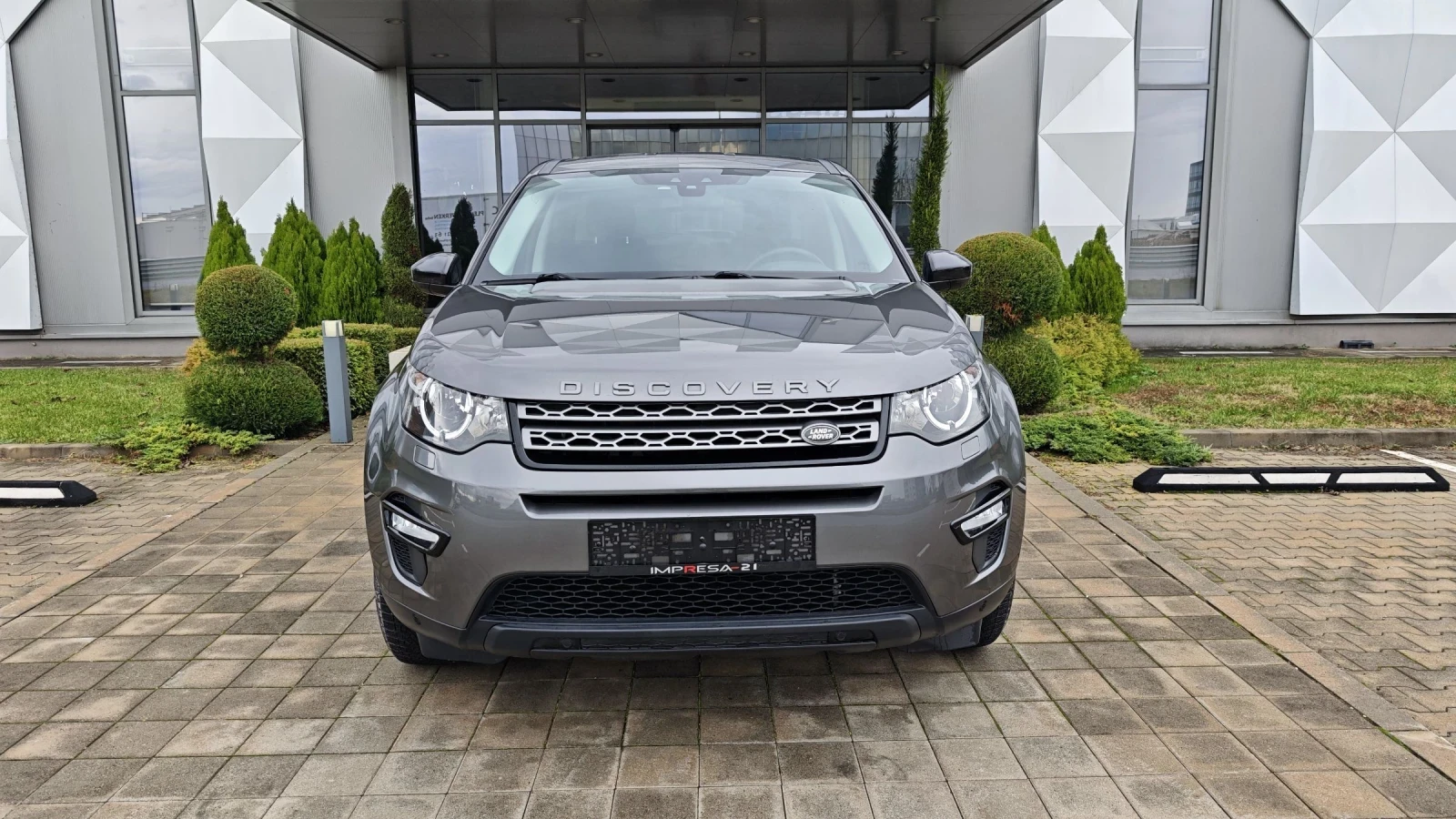 Land Rover Discovery Sport 2.0d - изображение 2