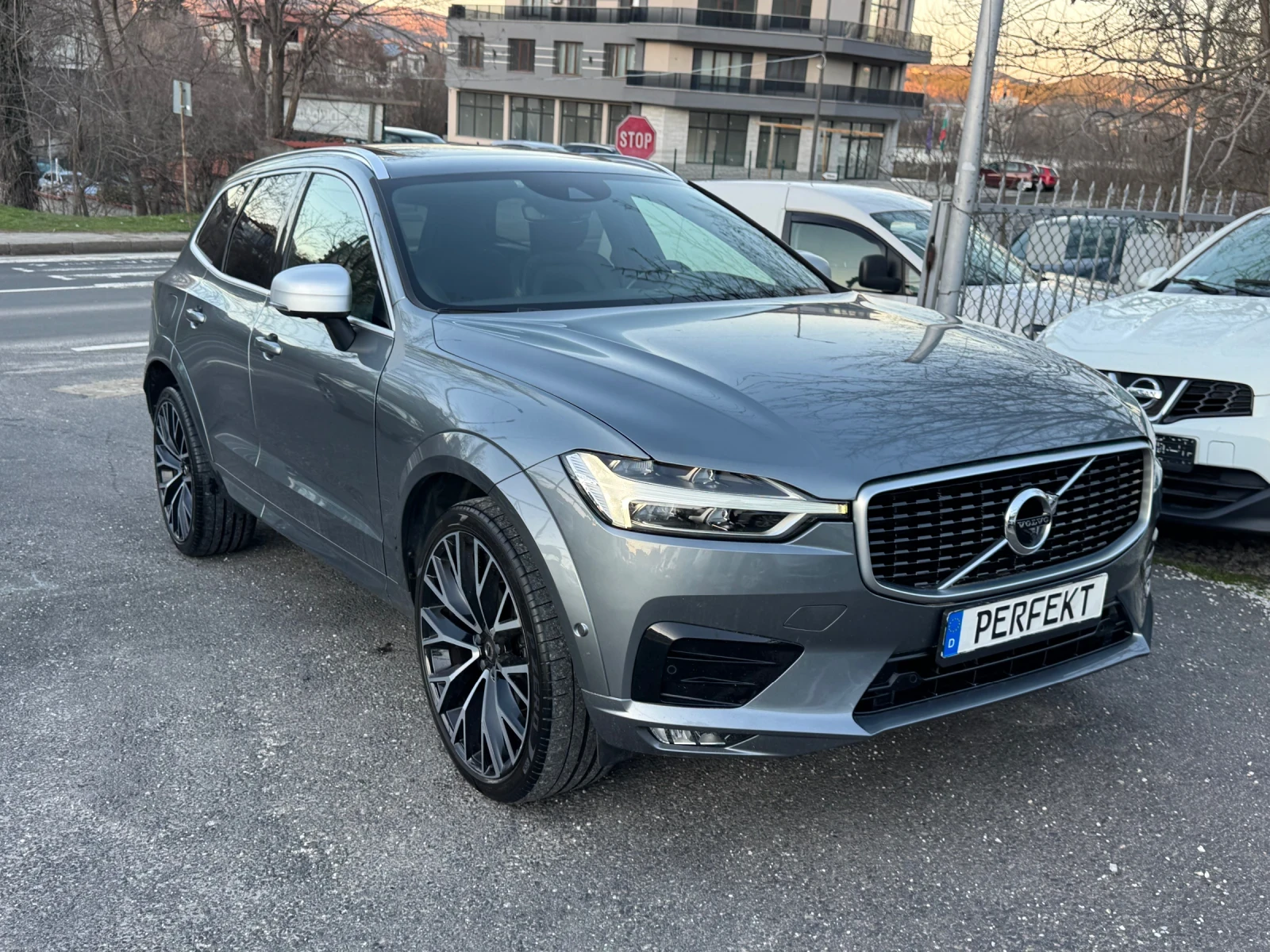 Volvo XC60 2.0D AWD R-design* FULL | Mobile.bg � ����������� 2