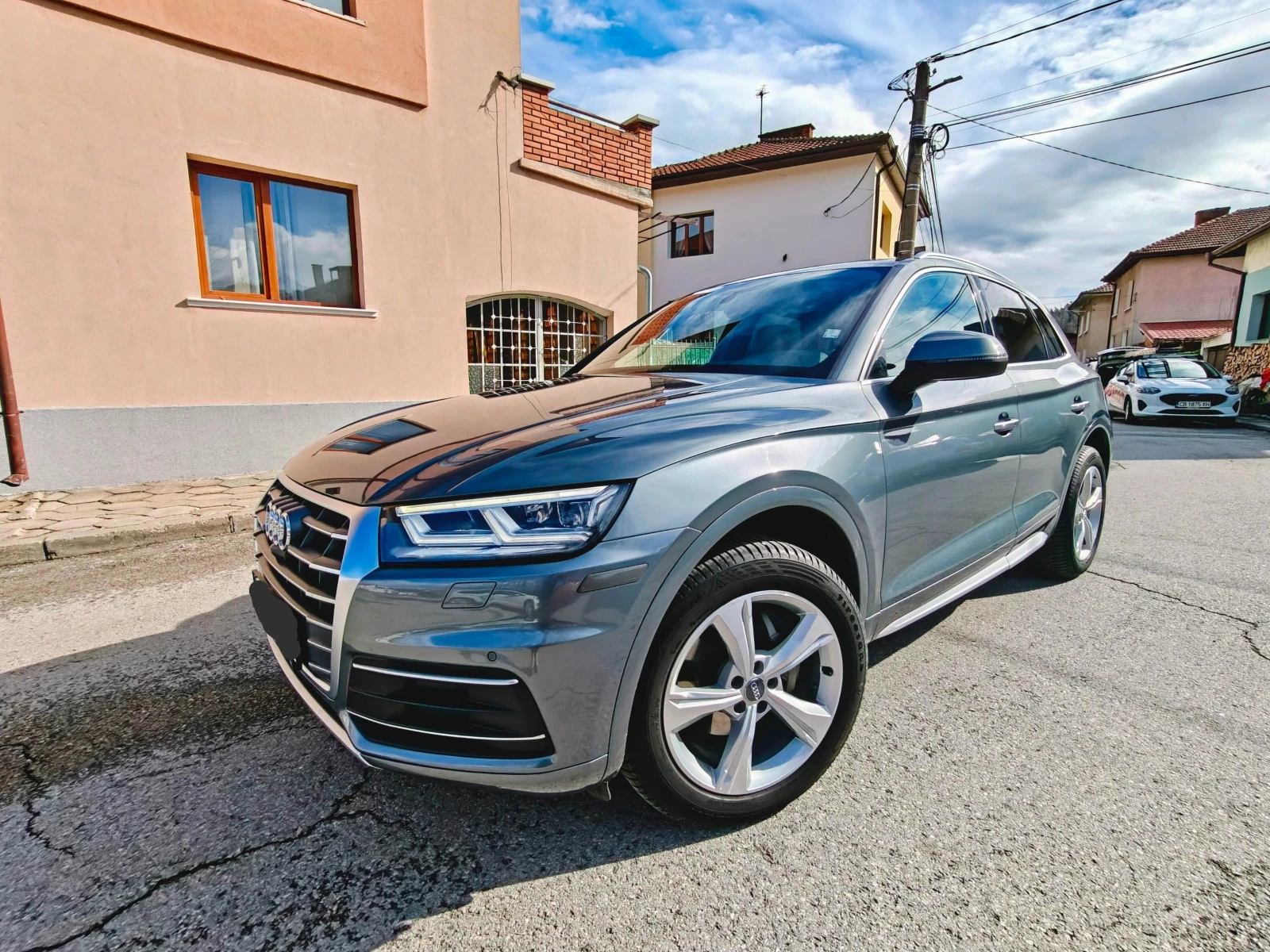 Audi Q5 Quattro Premium Plus + обдухване