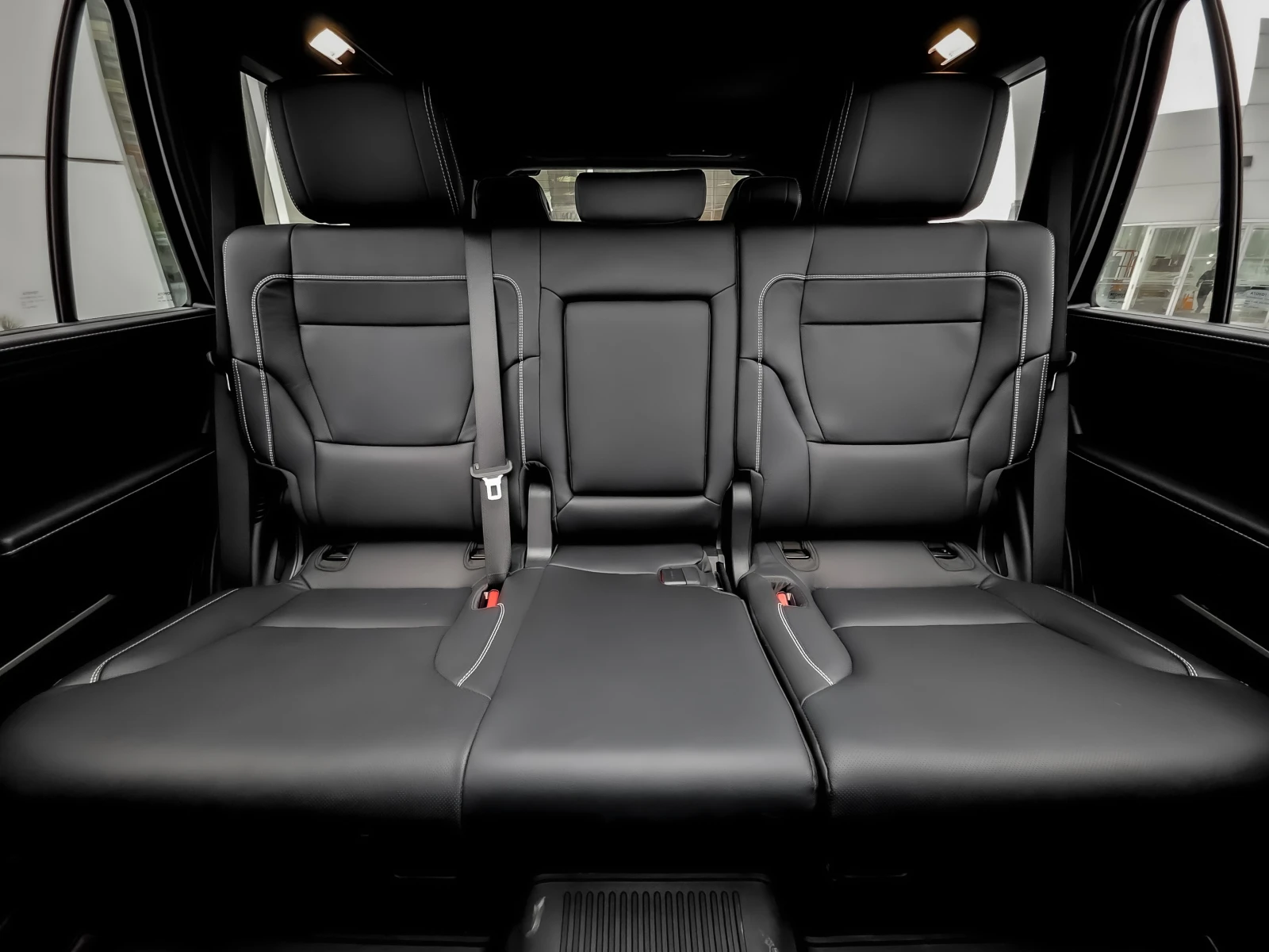 Toyota Sequoia LIMITED 4WD С РЕГИСТРАЦИЯ&АВТО КРЕДИТ - изображение 9