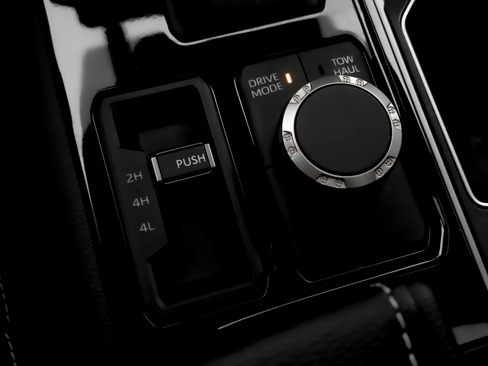 Toyota Sequoia LIMITED 4WD С РЕГИСТРАЦИЯ&АВТО КРЕДИТ - изображение 8