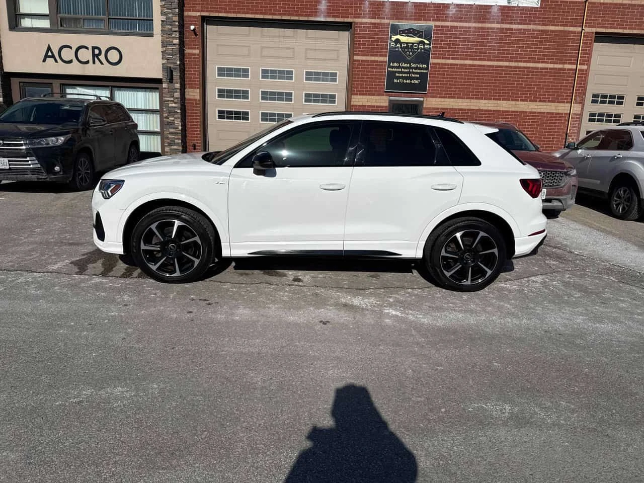 Audi Q3 Progressiv  CARFAX, снимка 2 - Автомобили и джипове - 53715588