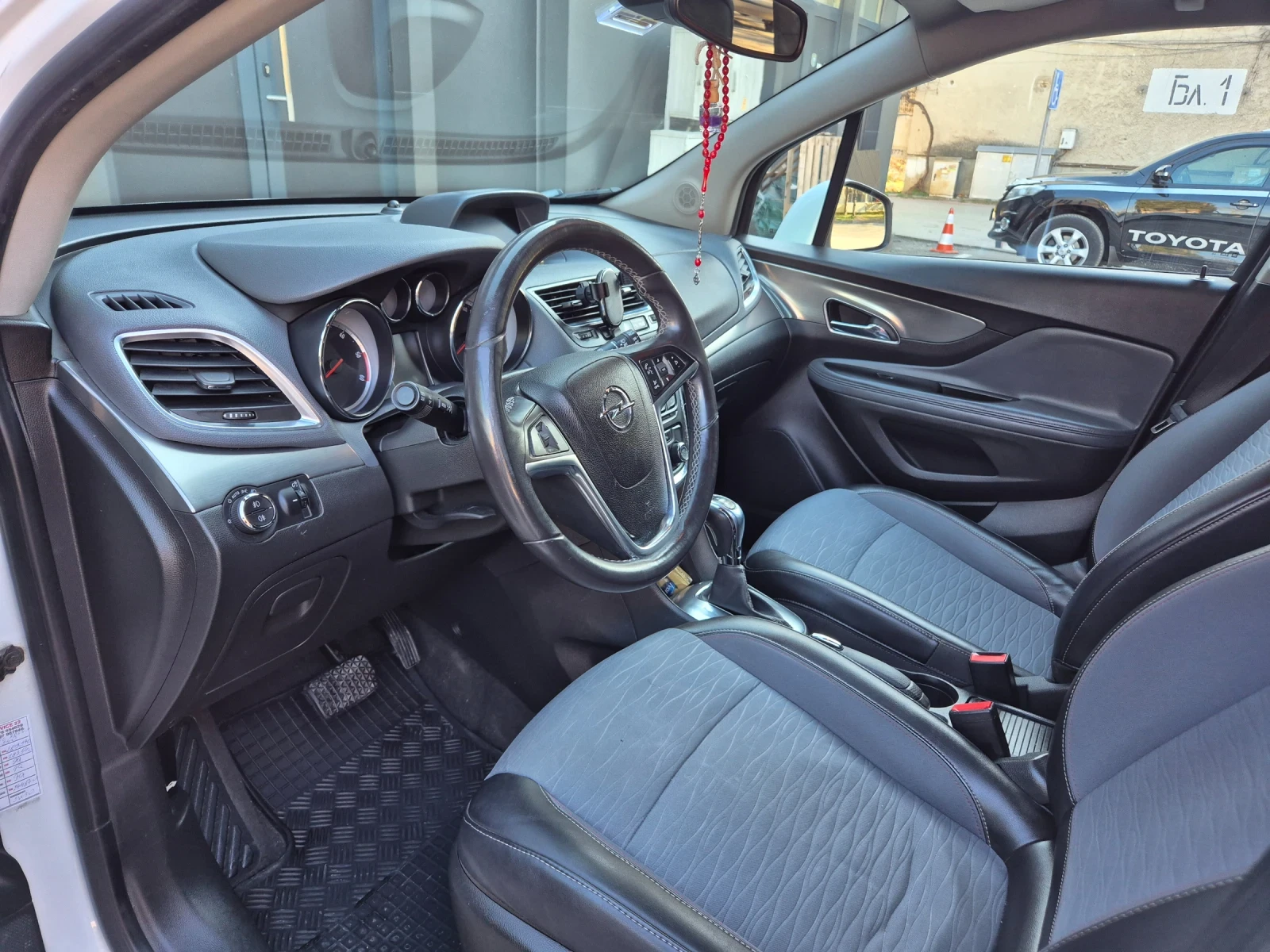 Opel Mokka, снимка 7 - Автомобили и джипове - 54229550