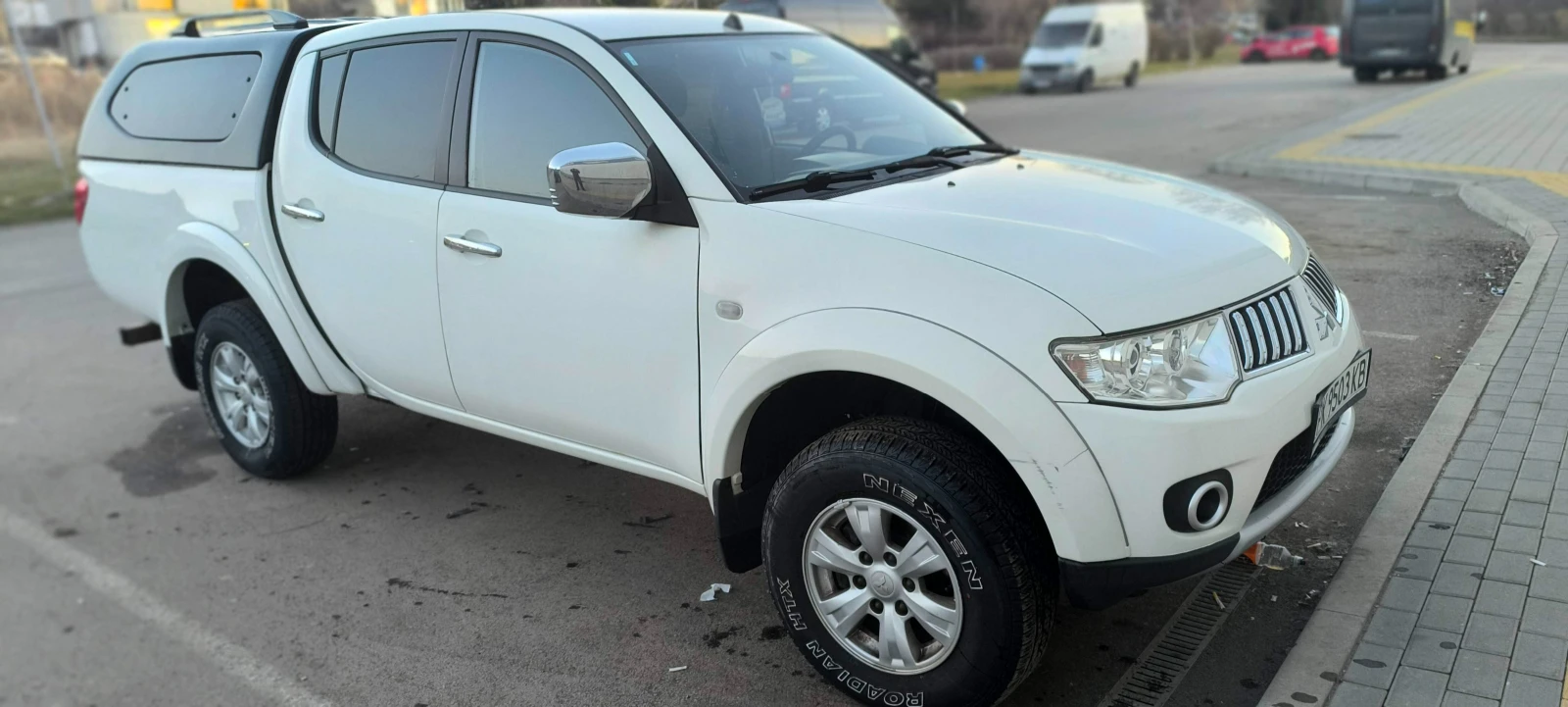 Mitsubishi L200, снимка 2 - Автомобили и джипове - 54548539