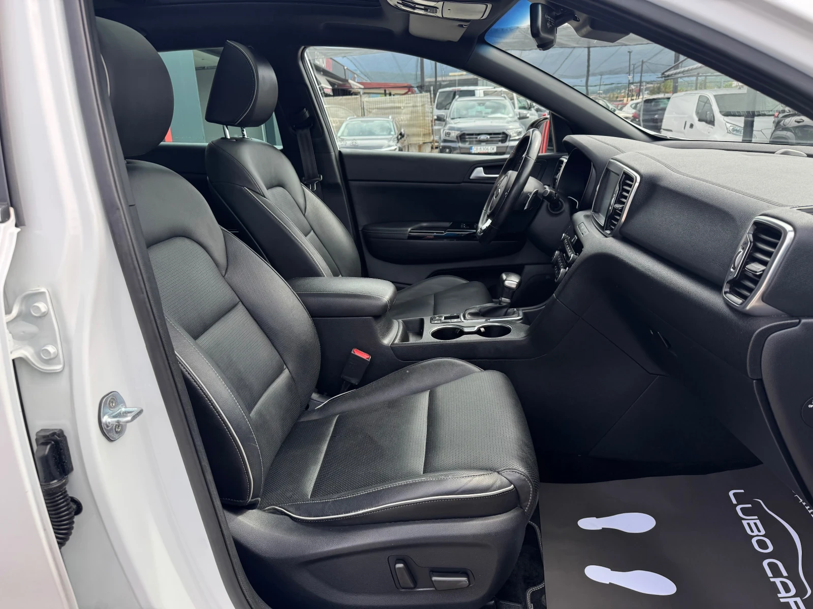 Kia Sportage 2.0D-4X4-GT LINE-JBL-CAMERA-ПАНОРАМА-FULL, снимка 17 - Автомобили и джипове - 54611543