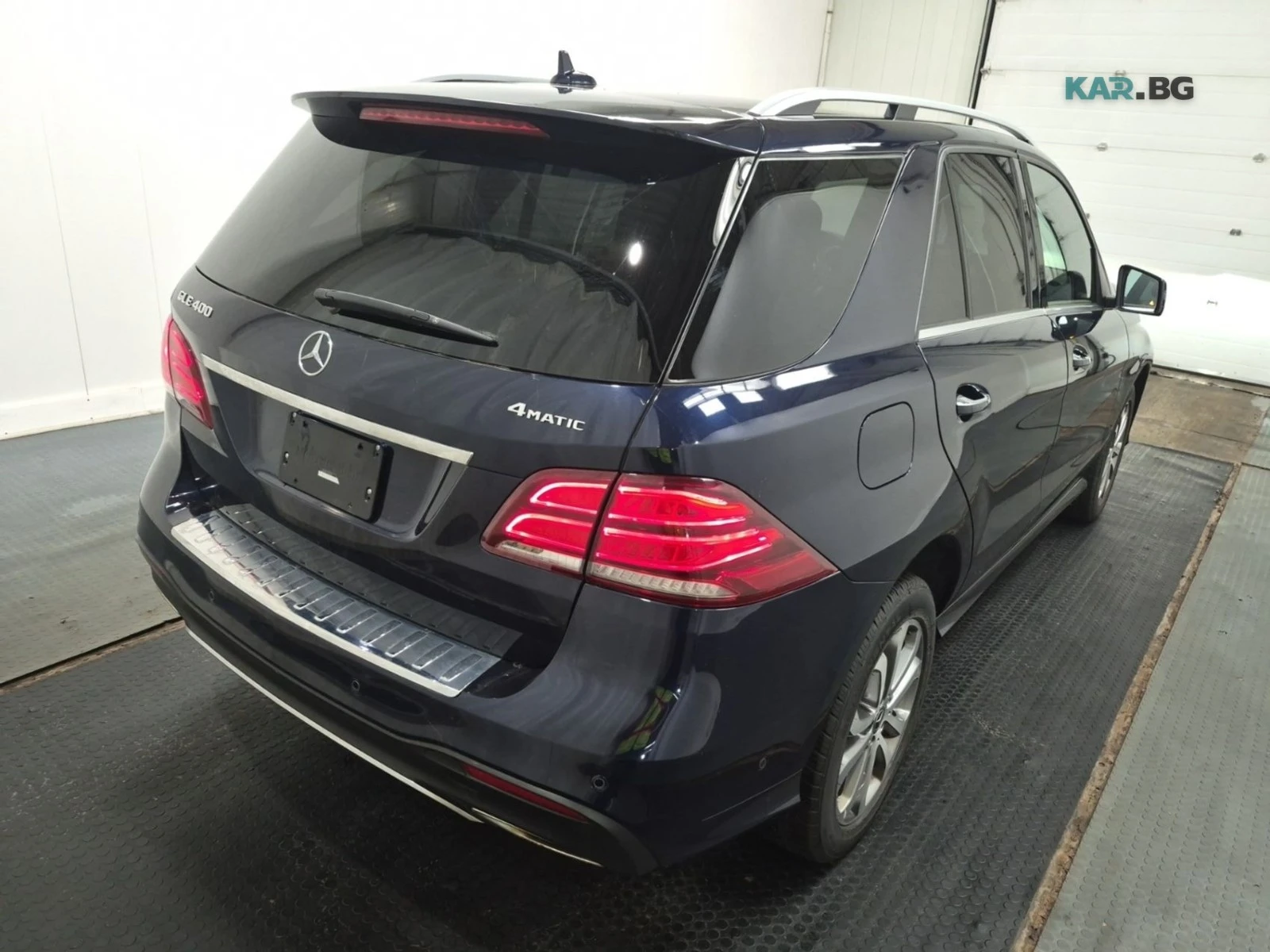 Mercedes-Benz GLE 400 * AвтоКредит * (ЦЕНА ДО БГ), снимка 3 - Автомобили и джипове - 54870315