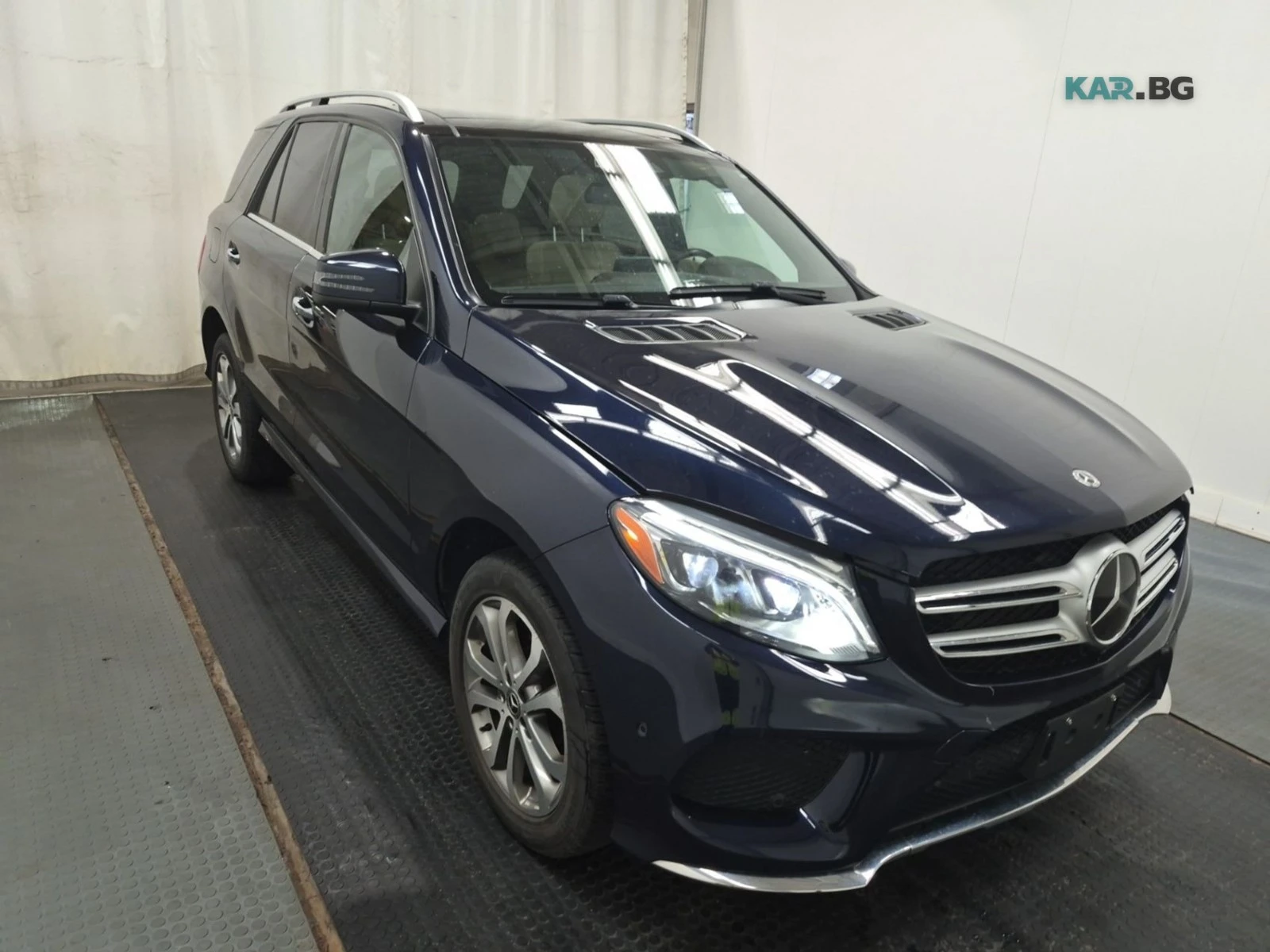 Mercedes-Benz GLE 400 * AвтоКредит * (ЦЕНА ДО БГ), снимка 2 - Автомобили и джипове - 54870315