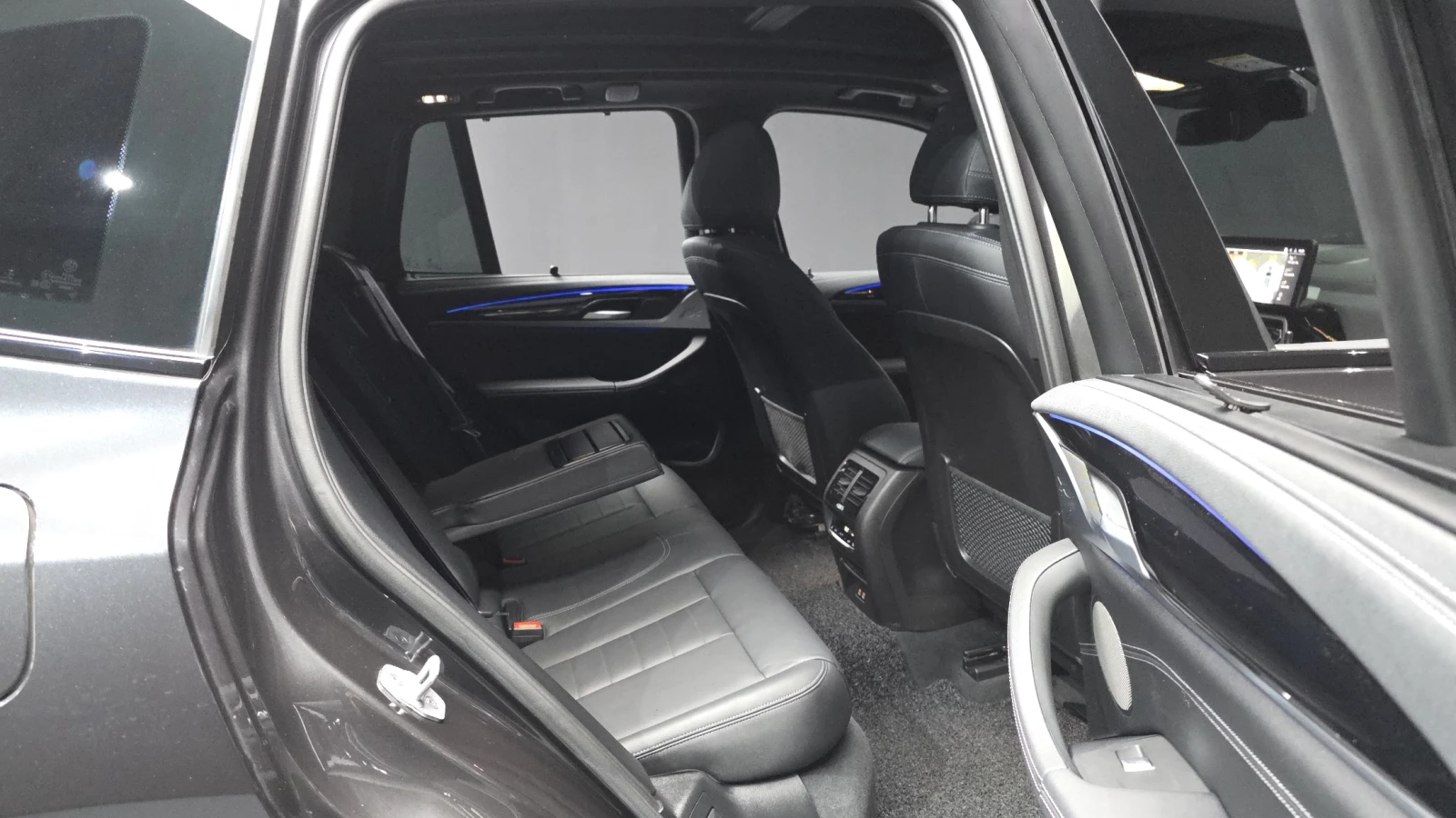 BMW X3 M40i* BLIND SPOT* HUD* ЕЛ. БАГАЖНИК* КРАЙНА ЦЕНА, снимка 12 - Автомобили и джипове - 55271881