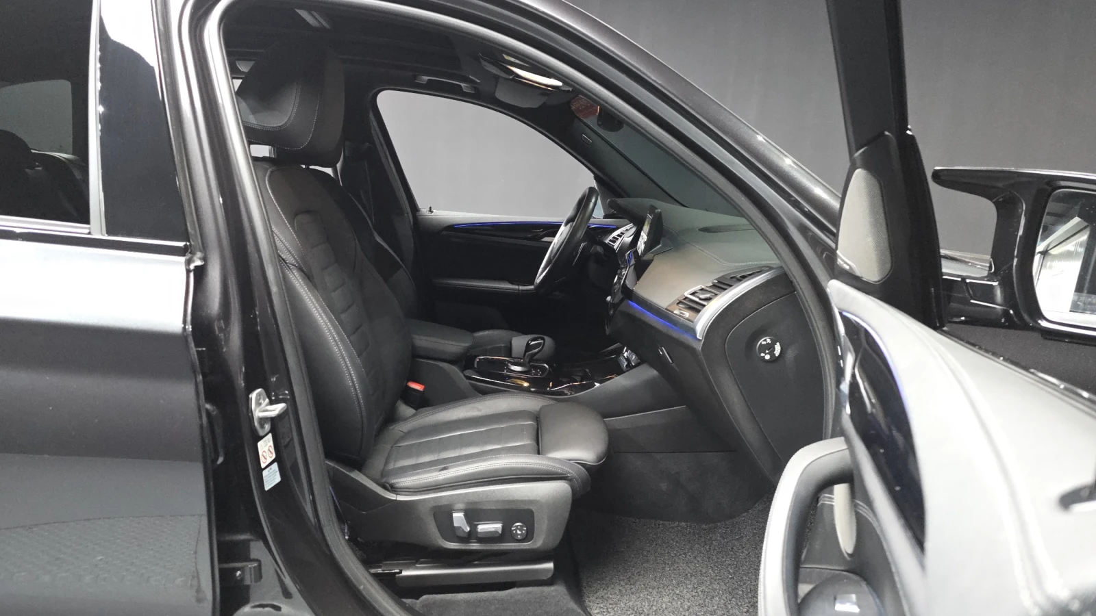 BMW X3 M40i* BLIND SPOT* HUD* ЕЛ. БАГАЖНИК* КРАЙНА ЦЕНА, снимка 11 - Автомобили и джипове - 55271881