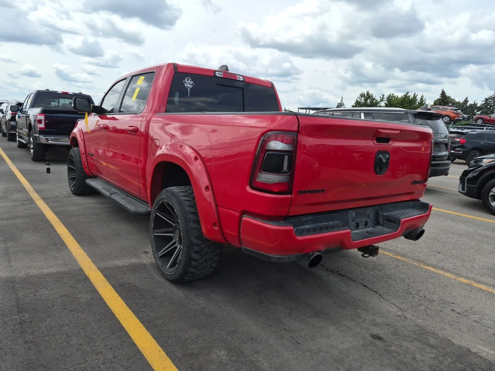 Dodge RAM 1500  Sport / ПЪРВИ СОБСТВЕНИК / БЕЗ ИНЦИДЕНТИ , снимка 4 - Автомобили и джипове - 55876006