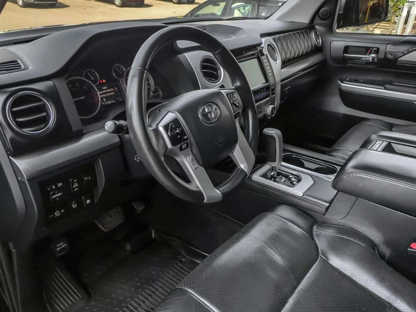 Toyota Tundra, снимка 13 - Автомобили и джипове - 56020997