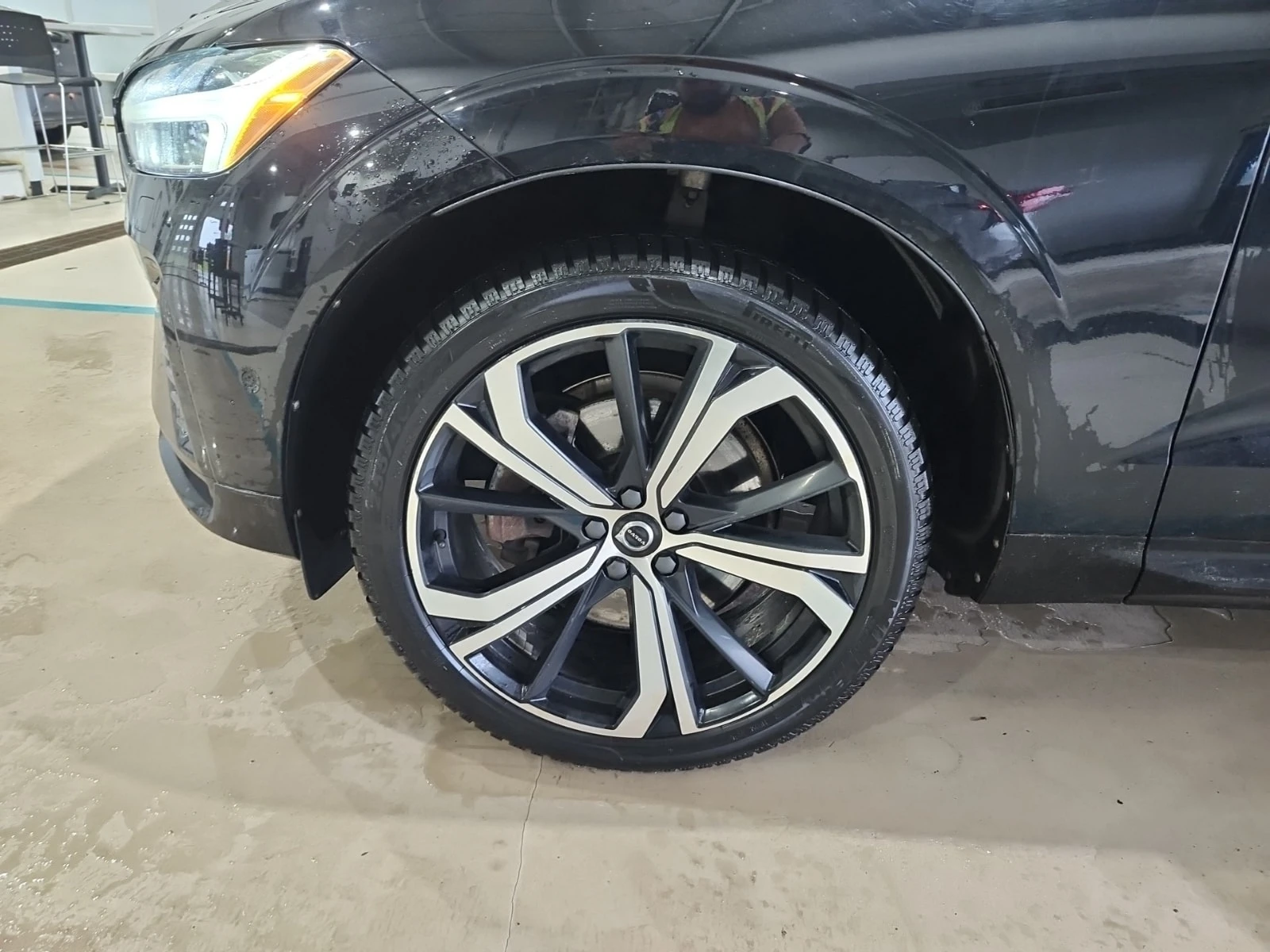 Volvo XC60  B6 Awd Ultimate Dark Theme / CARFAX / АВТОКРЕДИТ, снимка 6 - Автомобили и джипове - 56073352