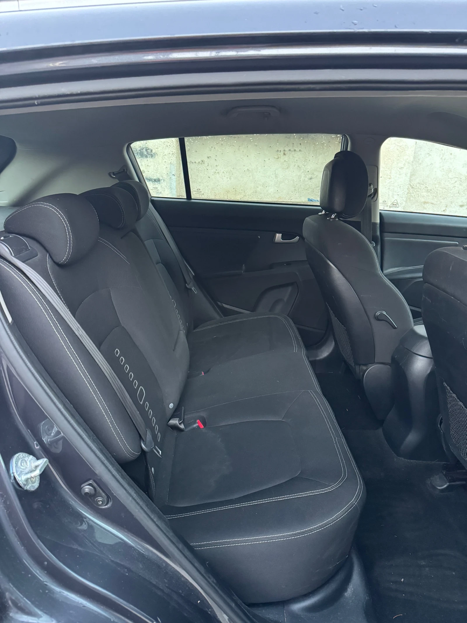 Kia Sportage 1.7CRDI, снимка 9 - Автомобили и джипове - 56675902