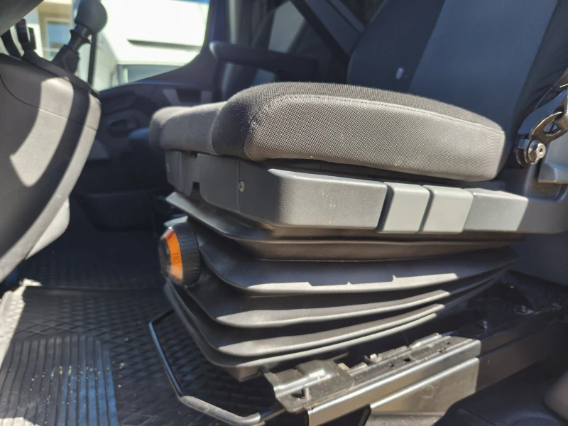 Renault Master 10 ПАЛЕТА///* УНИКАТ* // ДВЕ ЛЕГЛА//* ЛИЗИНГ, снимка 10 - Бусове и автобуси - 51811402