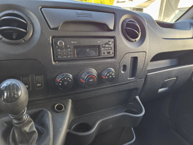 Renault Master 10 ПАЛЕТА///* УНИКАТ* // ДВЕ ЛЕГЛА//* ЛИЗИНГ, снимка 13 - Бусове и автобуси - 51811402