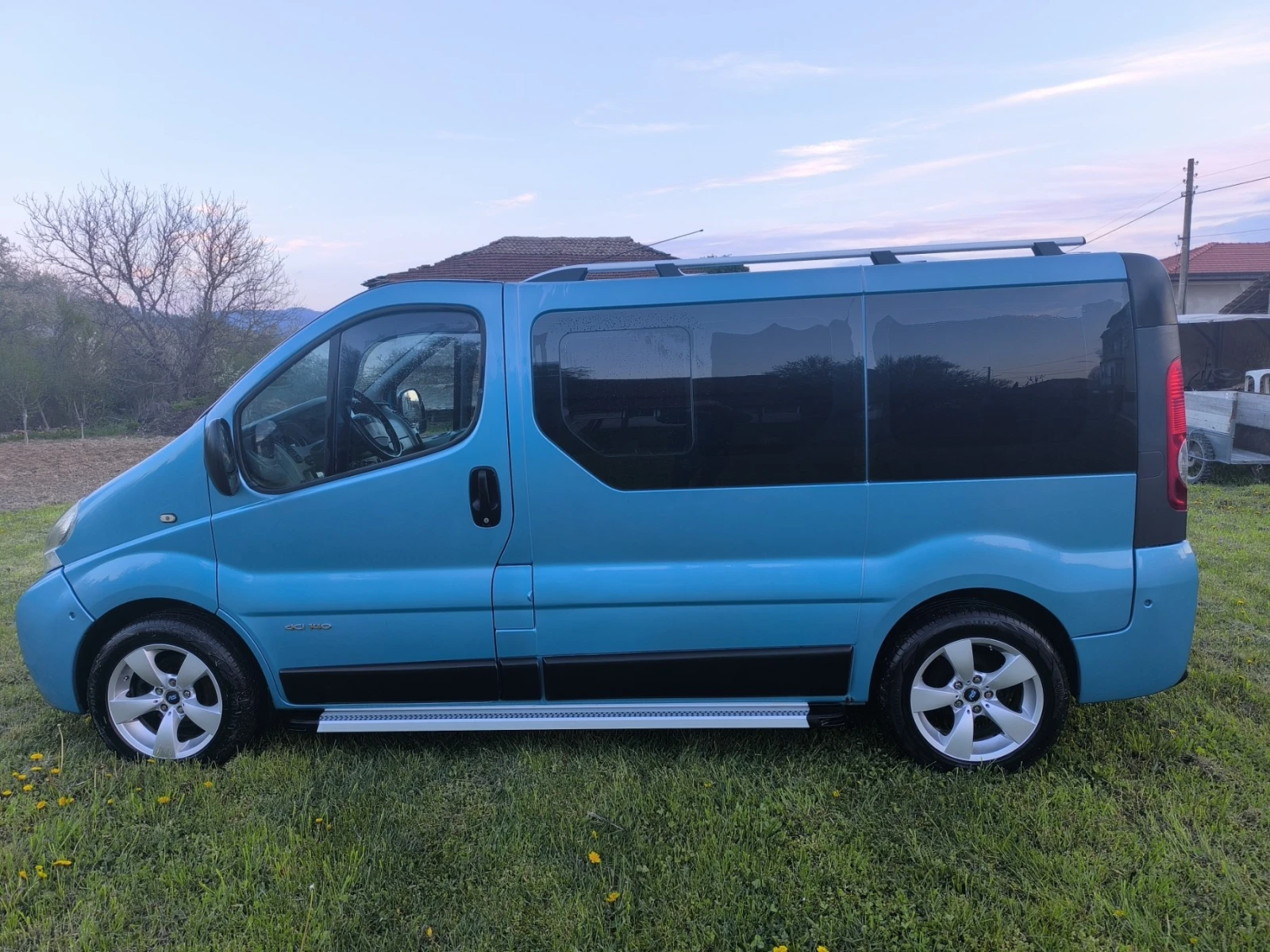 Opel Vivaro 2.5 Дизел