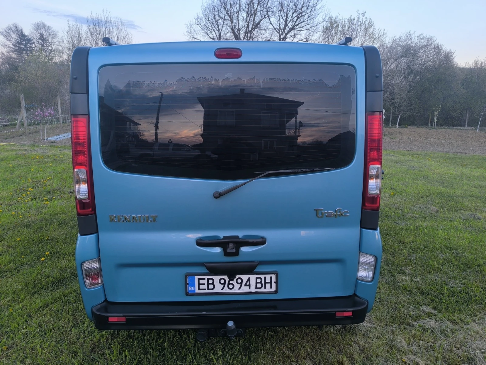 Opel Vivaro 2.5 Дизел, снимка 5 - Бусове и автобуси - 56508399