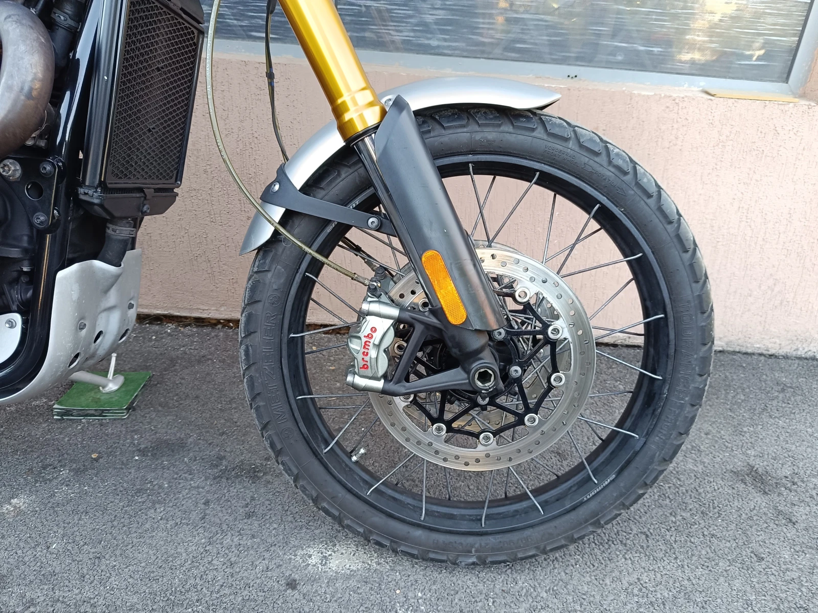 Triumph Scrambler 1200 XC - изображение 8