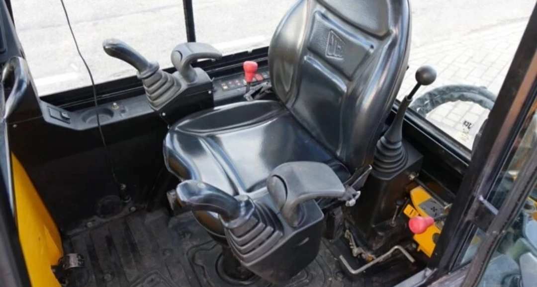 Багер JCB 1CX, снимка 3 - Индустриална техника - 55074555