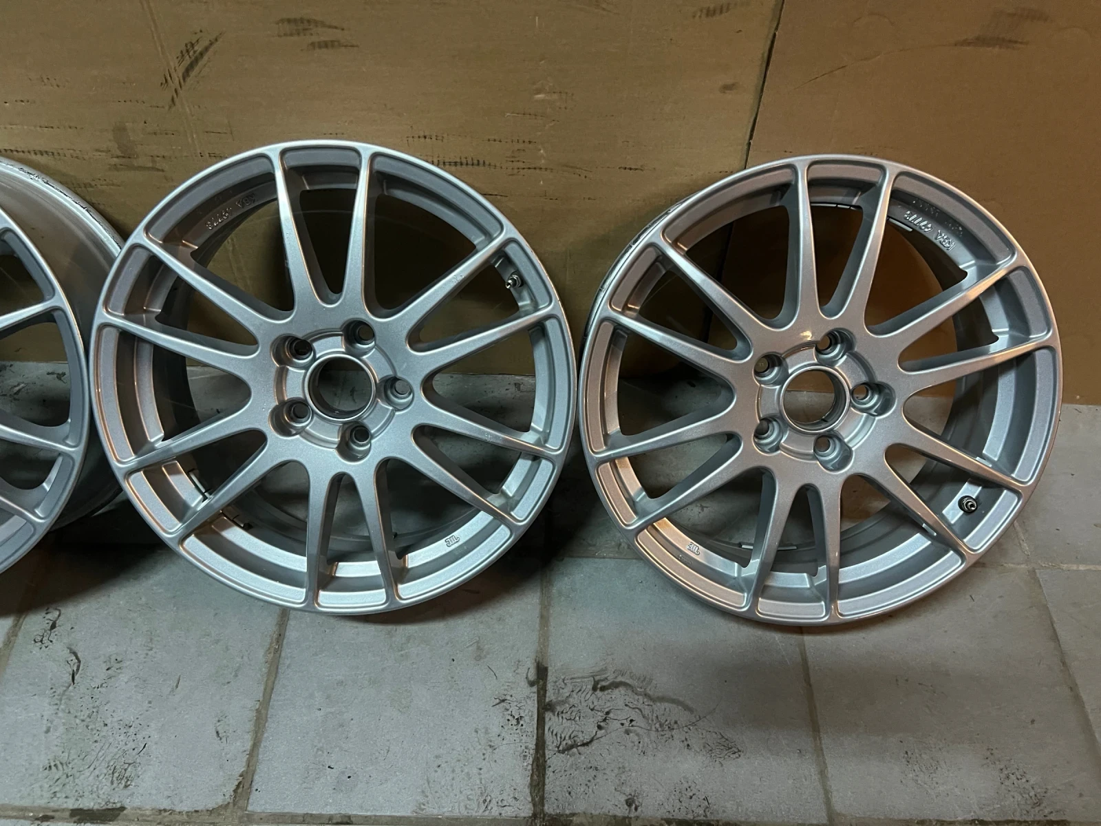 ������ | Mobile.bg � ����������� 4