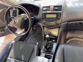 Honda Accord 2.2 I-cdti, снимка 12 - Автомобили и джипове - 45526716