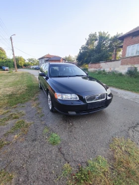 ������ Volvo V70
