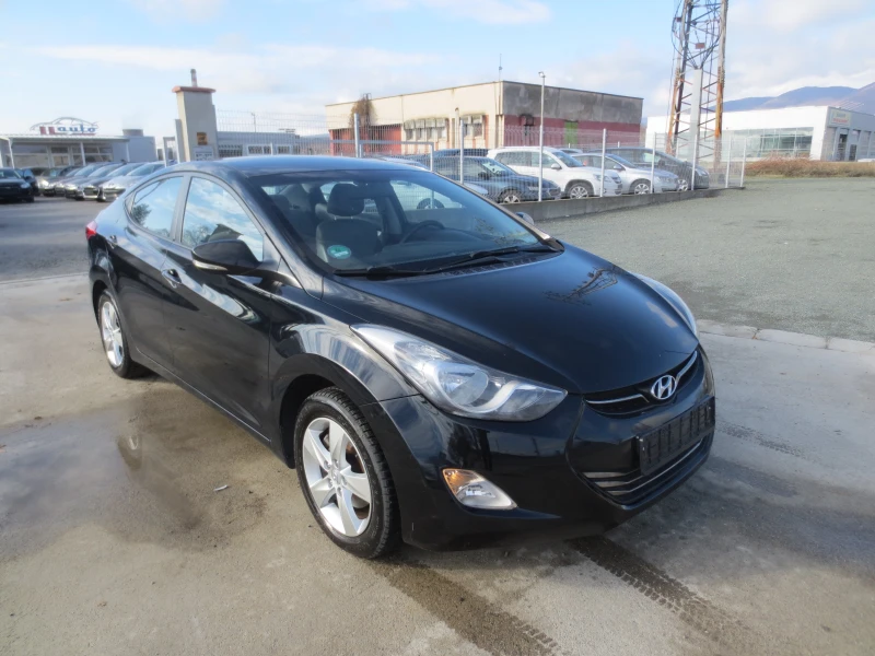 Hyundai Elantra 1.6 i , снимка 3 - Автомобили и джипове - 46546861