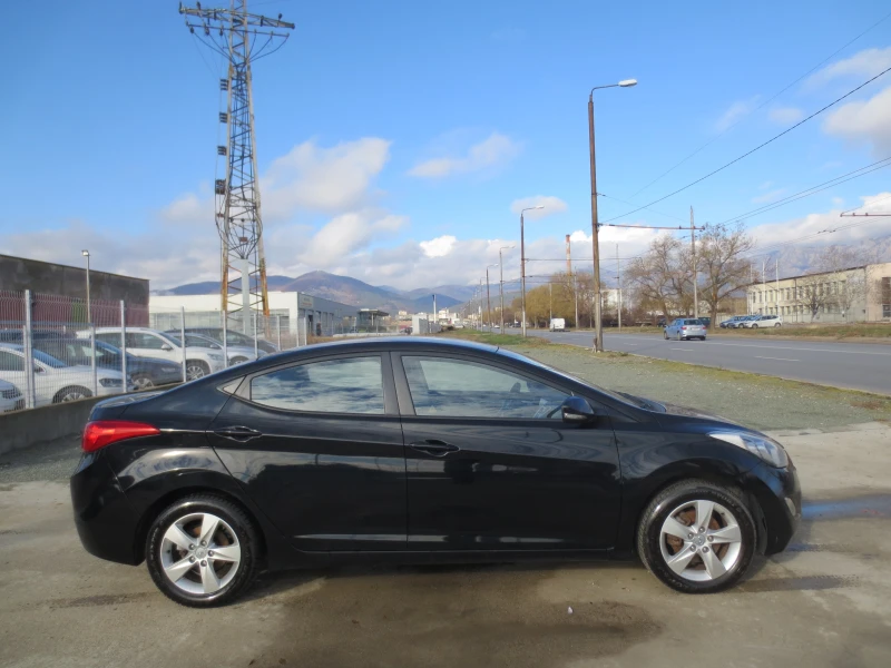 Hyundai Elantra 1.6 i , снимка 4 - Автомобили и джипове - 46546861