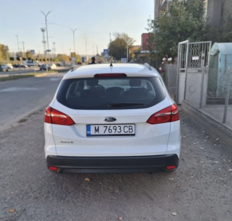 Ford Focus 1.6 ФАБРИЧНА ГАЗ, снимка 3 - Автомобили и джипове - 47784709