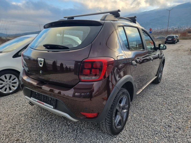 Dacia Sandero 0.9TCE TURBO ГАЗ, снимка 3 - Автомобили и джипове - 48324135