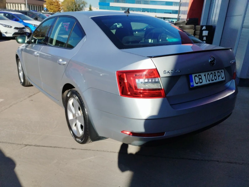 Skoda Octavia 1.5 tsi, снимка 6 - Автомобили и джипове - 48754475