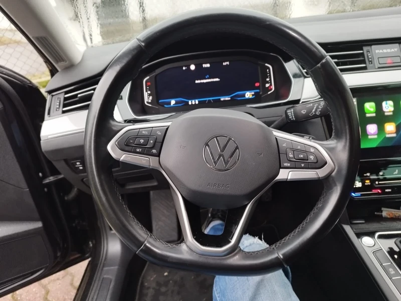 VW Passat 2.0 TDi. DIGITAL, снимка 6 - Автомобили и джипове - 49026271