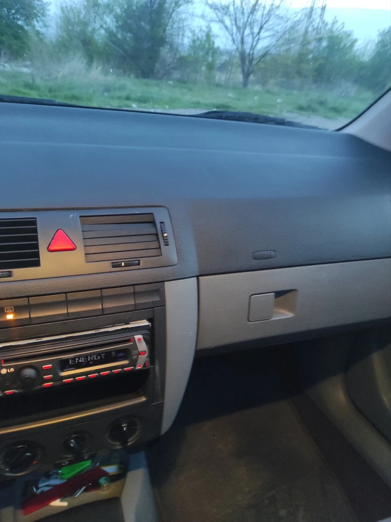 Skoda Fabia, снимка 7 - Автомобили и джипове - 52695482