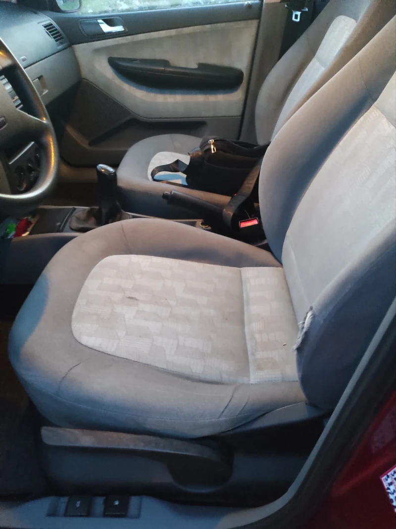 Skoda Fabia, снимка 8 - Автомобили и джипове - 52695482