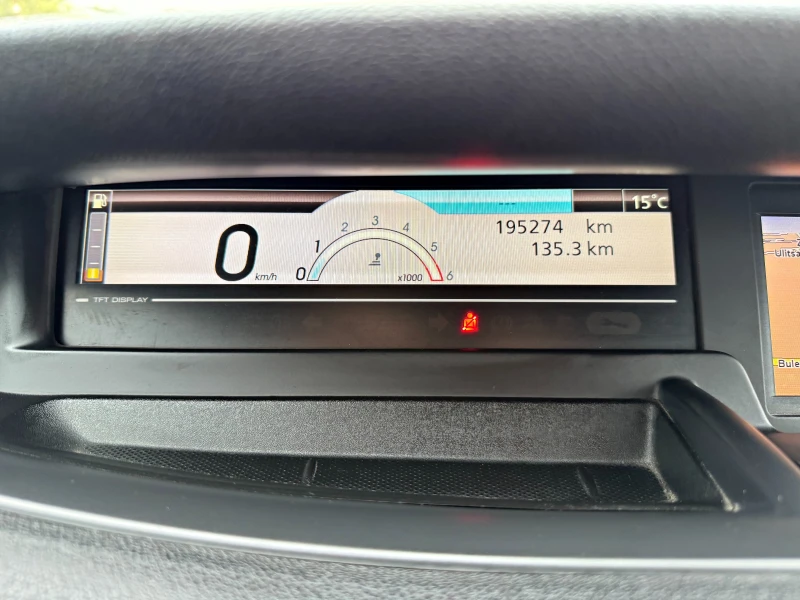 Renault Grand scenic 1.9DCI 6+ 1M НАВИГАЦИЯ, снимка 11 - Автомобили и джипове - 51989236