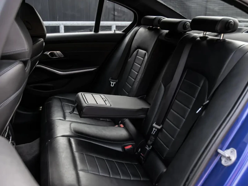 BMW 330 M packet* Камера* Подгрев* Xdrive, снимка 10 - Автомобили и джипове - 52317672