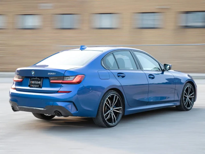 BMW 330 M packet* Камера* Подгрев* Xdrive, снимка 6 - Автомобили и джипове - 52317672