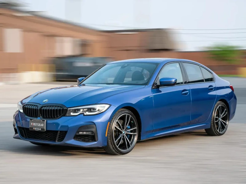 BMW 330 M packet* Камера* Подгрев* Xdrive, снимка 3 - Автомобили и джипове - 52317672