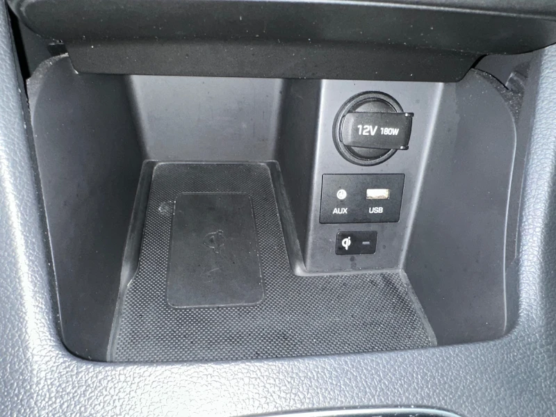 Hyundai I30 1.6 CRDi 136 к.с. СЕРВИЗНА ИСТОРИЯ  , снимка 13 - Автомобили и джипове - 53510661