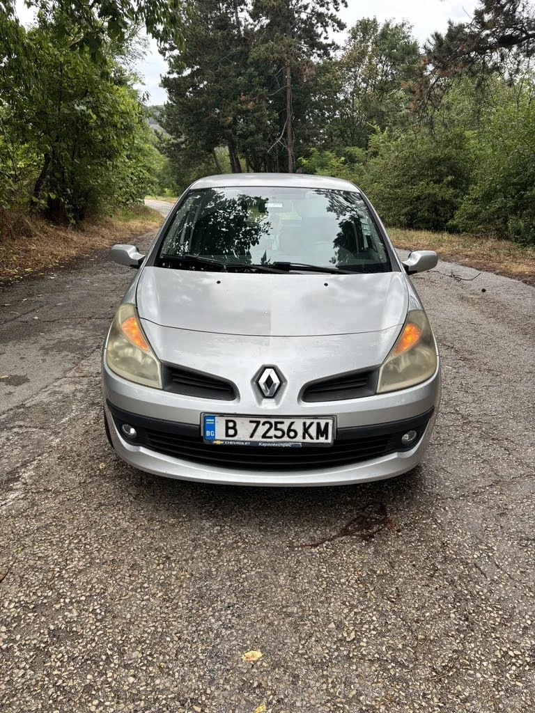 Renault Clio, снимка 3 - Автомобили и джипове - 46982646