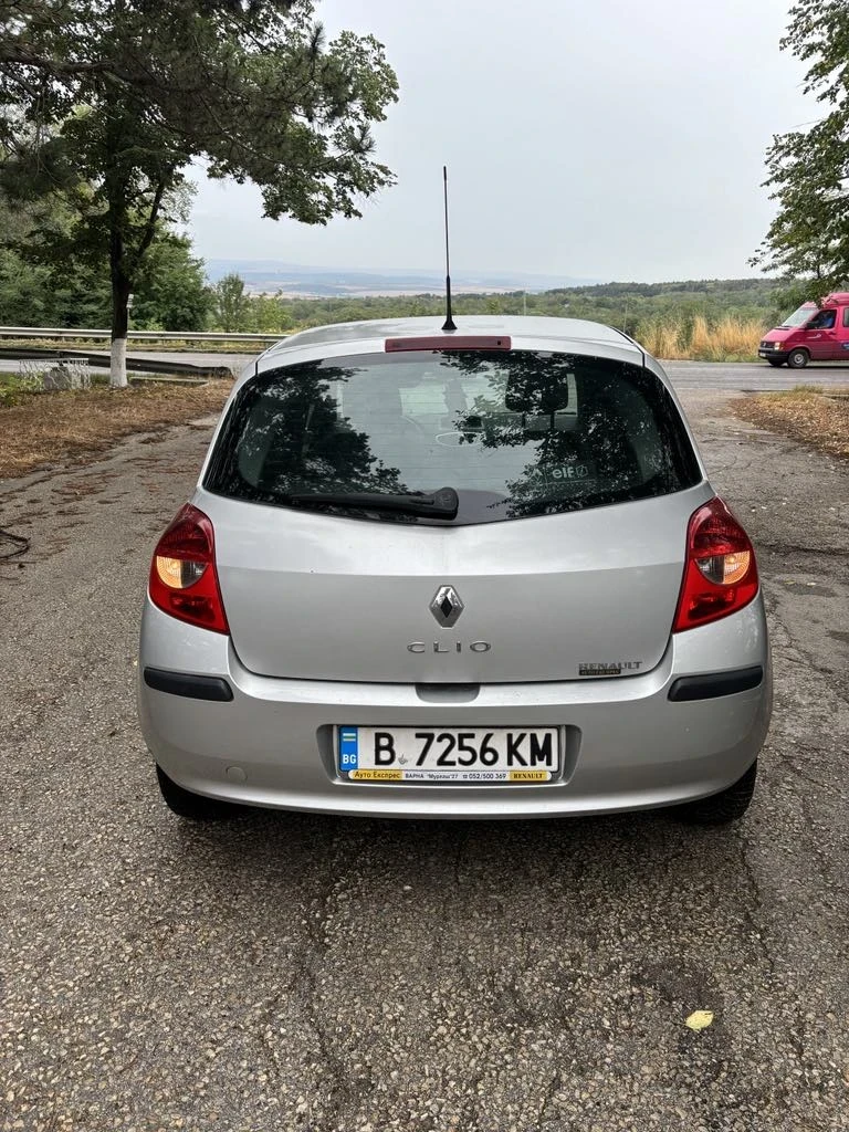 Renault Clio, снимка 1 - Автомобили и джипове - 46982646