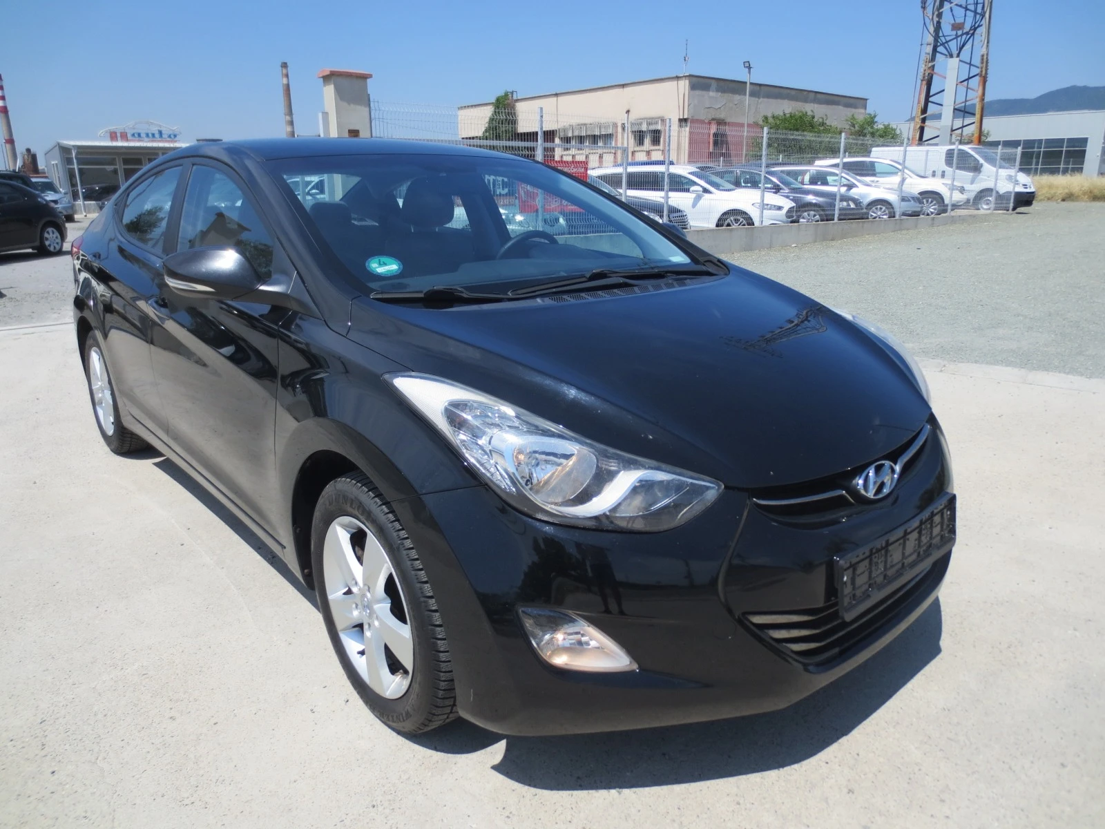 Hyundai Elantra 1.6 i  - изображение 3