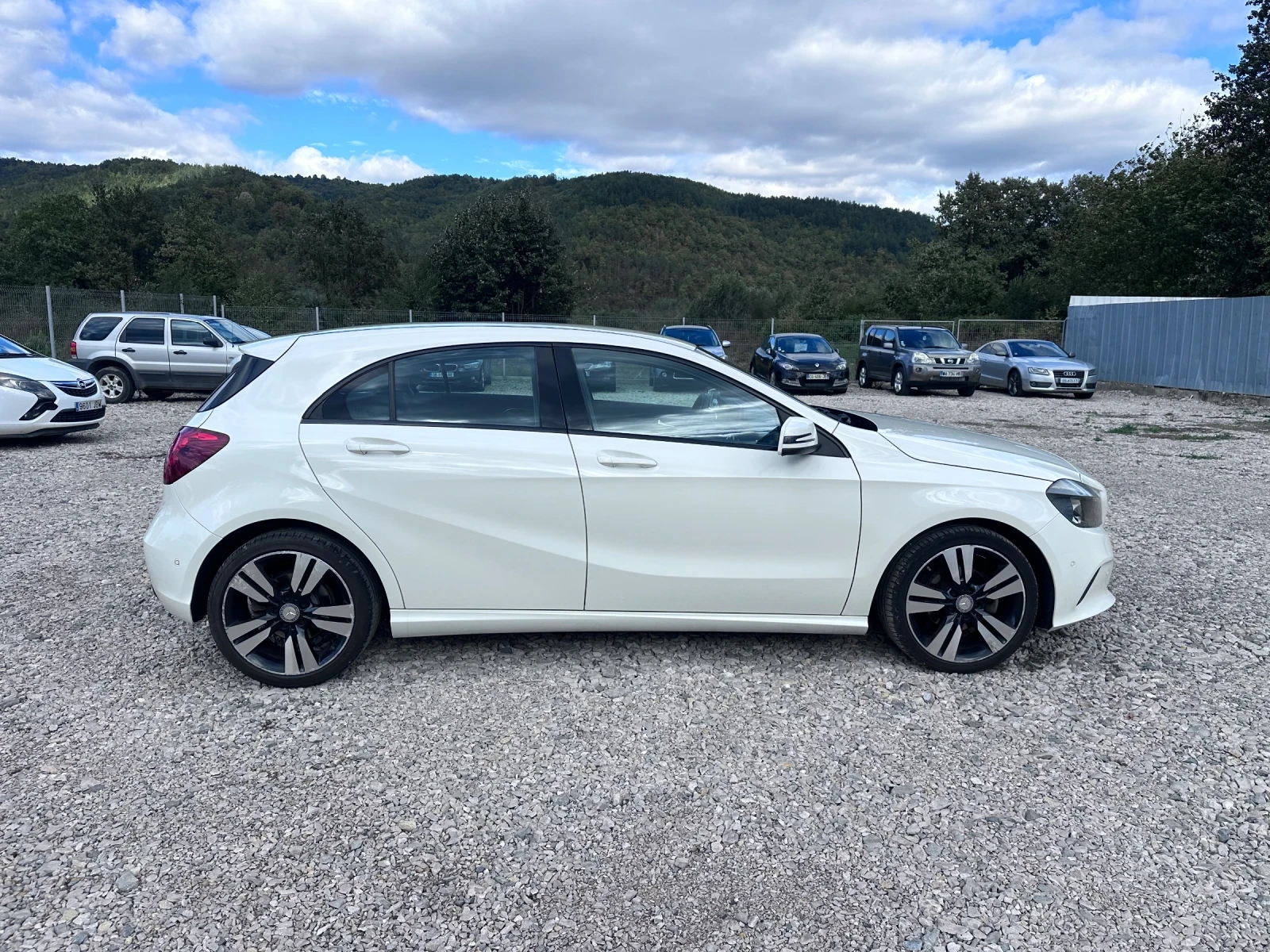 Mercedes-Benz A 180 1.5 DCI - изображение 4