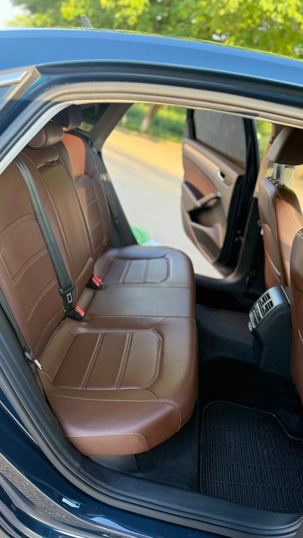 VW Passat B8 - изображение 10