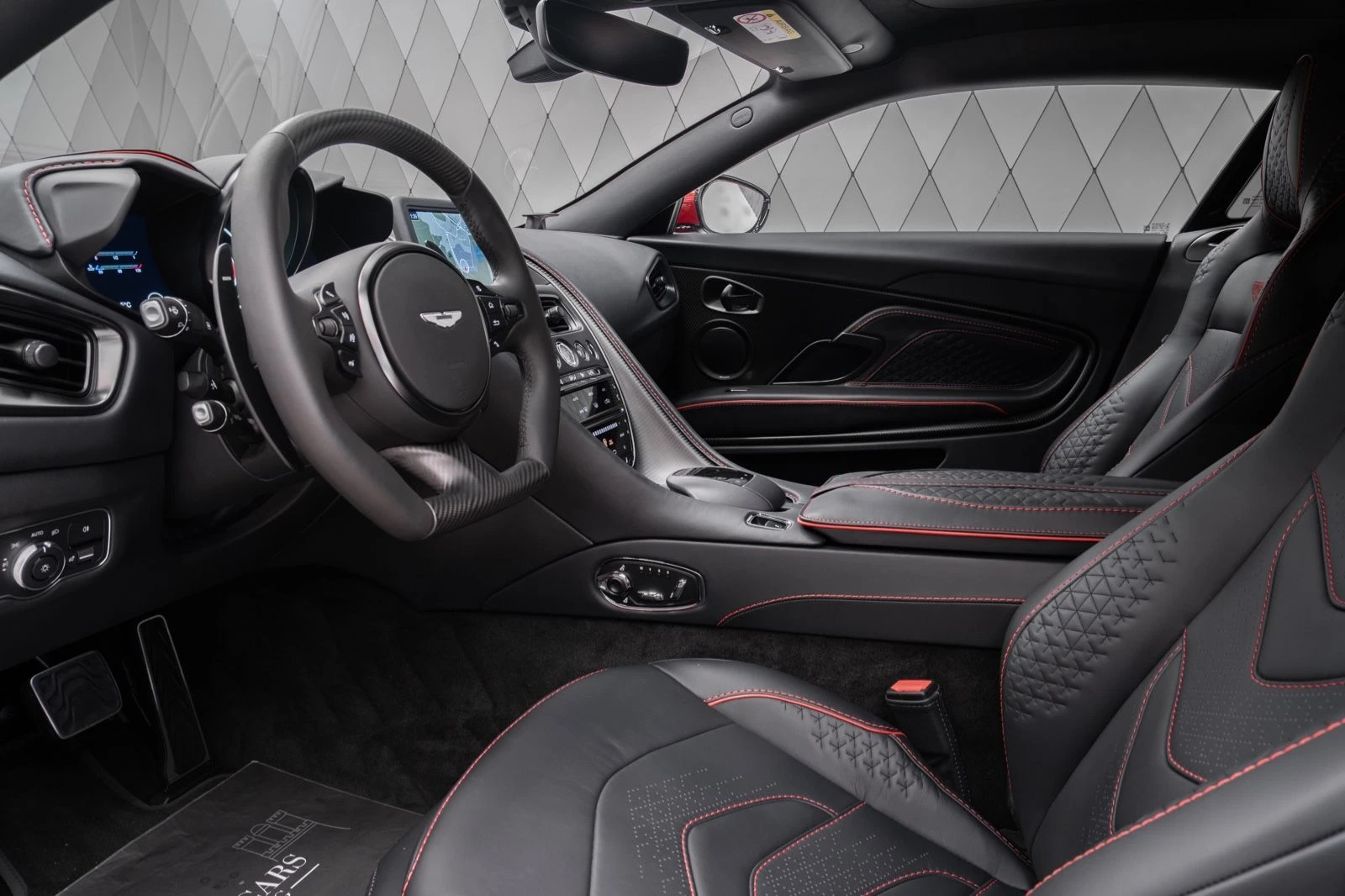 Aston Martin DBS COUPE/ CERAMIC/ CARBON/ BANG&OLUFSEN/ 360/  - изображение 10