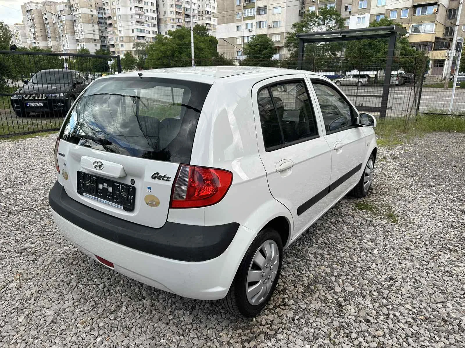 Hyundai Getz 1.1i* * 2010год* 4цилиндъра - изображение 3
